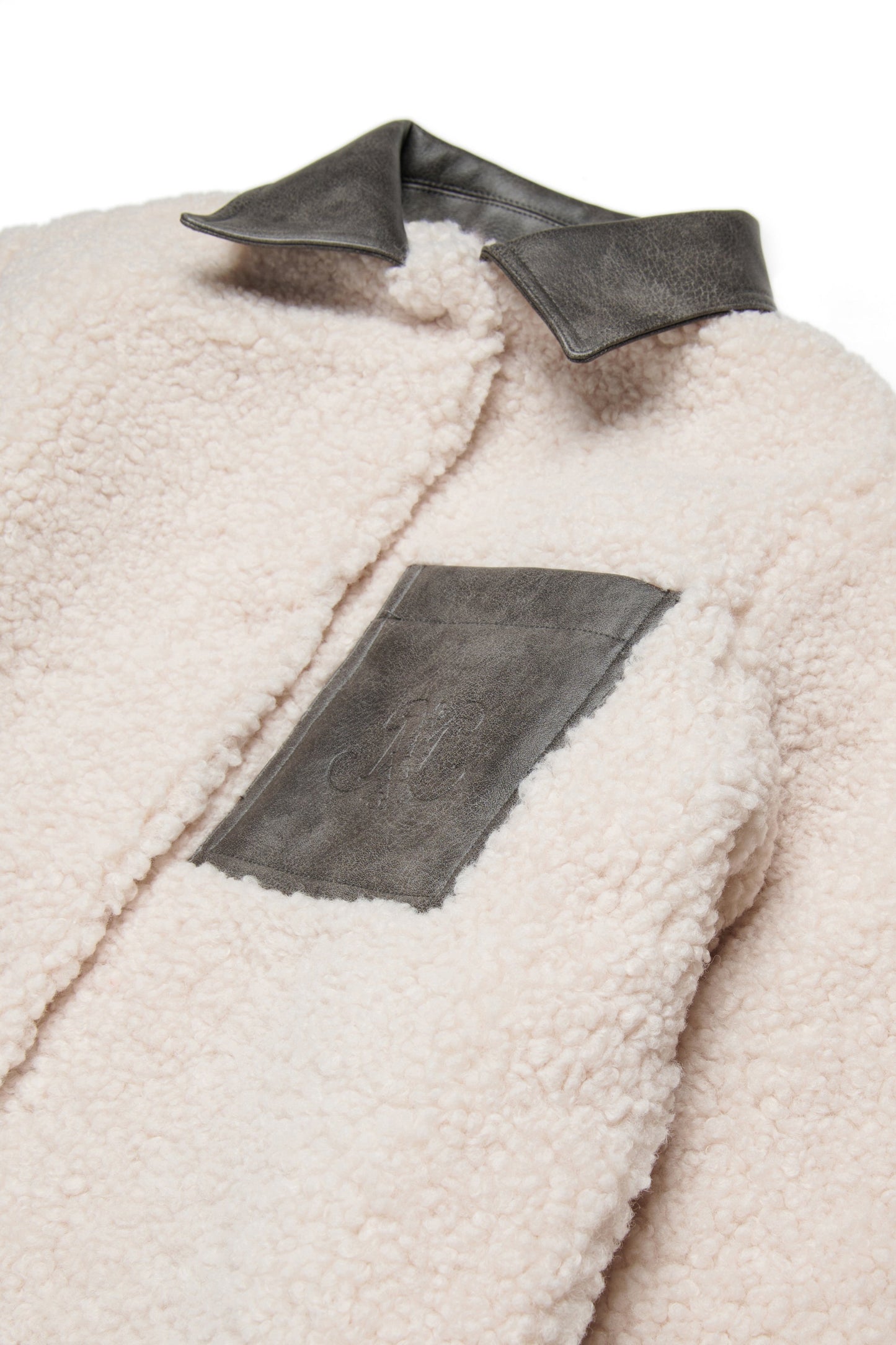 Teddy coat with contrast pocket
