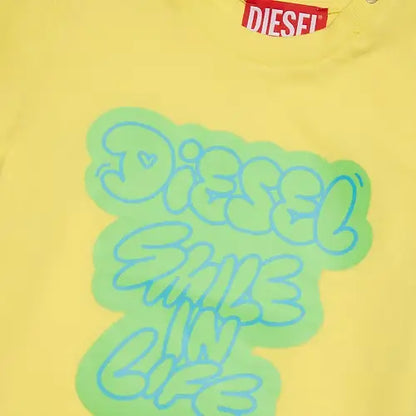 Smile Graphic Logo T-shirt