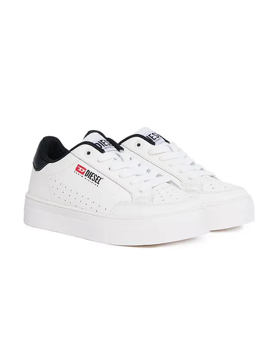 Vaneela low court trainers